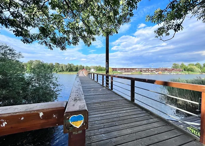 Momentic - Riverside *